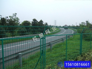 山東濰坊高密公路護欄網